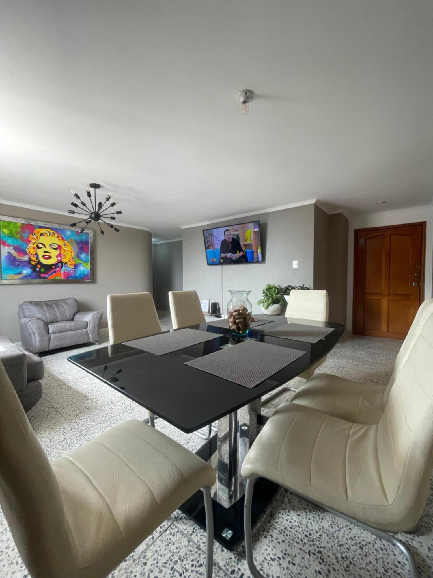 84 Apartment